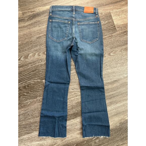 NWT J.Crew 9” Billie Demi Bootcut Crop Mid Rise Jean Size 23 In Lantern Wash - Picture 6 of 6
